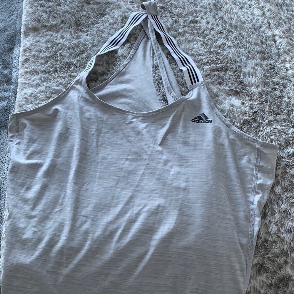 Adidas Criss-Cross Keyhole Workout Top. Size XL